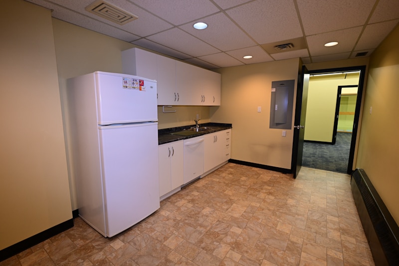 More Photos Of 7633 50th St, Edmonton Office For Lease