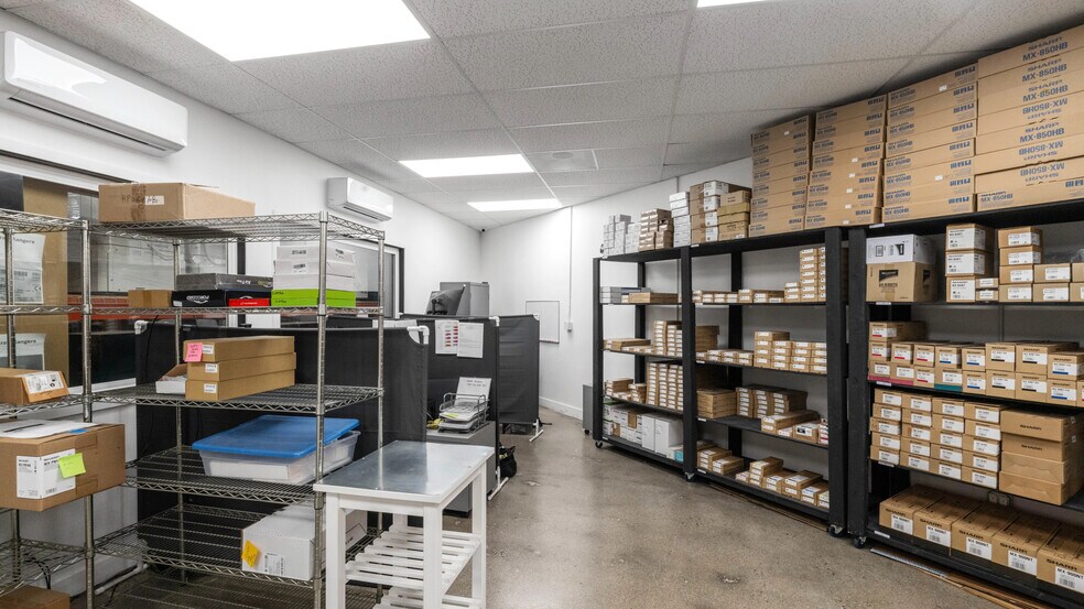 More Photos Of 1132-1140 E Valencia Dr, Fullerton Warehouse For Sale