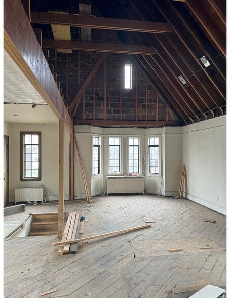 More Photos Of 561 Ridge Rd, Lackawanna Office Residential For Sale