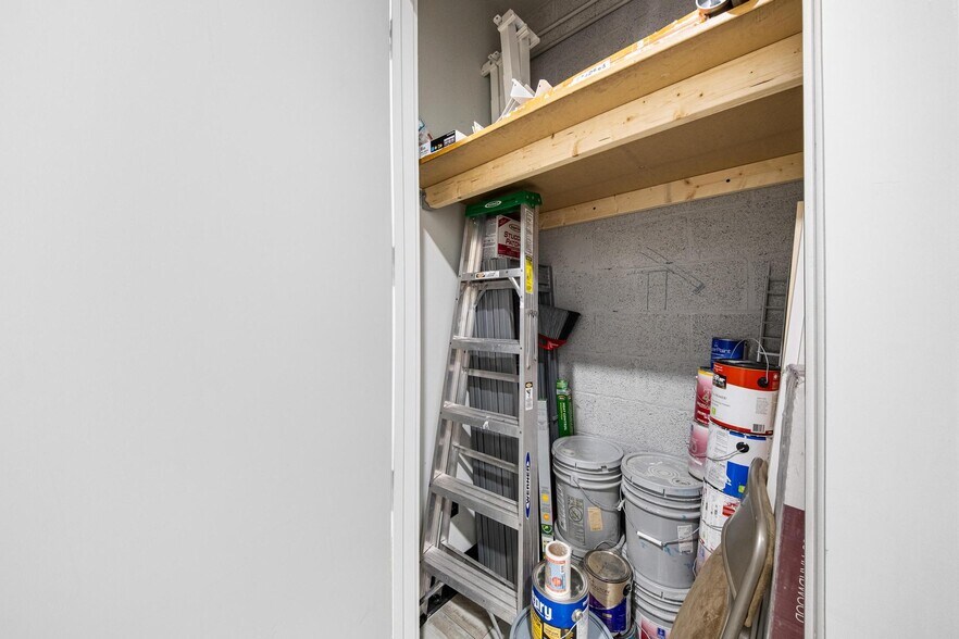 More Photos Of 3305 SW 37th Ave, Miami Office For Sale