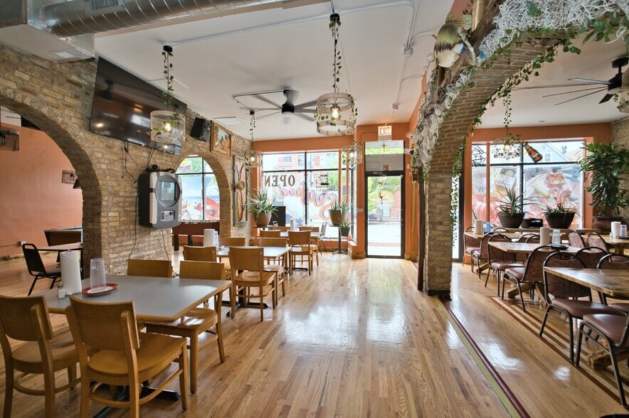 More Photos Of 3034-3040 W Montrose Ave, Chicago Apartments For Sale