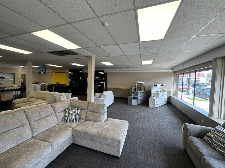 More Photos Of 3146-3148 Bailey Ave, Buffalo Storefront For Sale