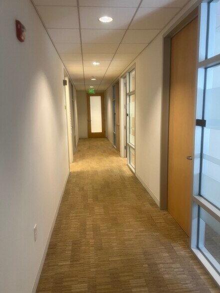 More Photos Of 807 William Hilton Pky, Hilton Head Island Unknown For Lease