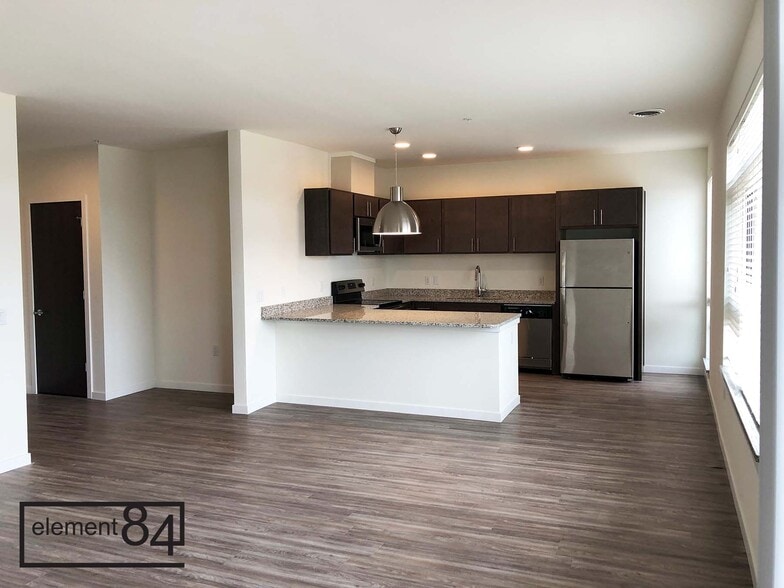More Photos Of 1482 S 84th St, West Allis Apartments For Lease