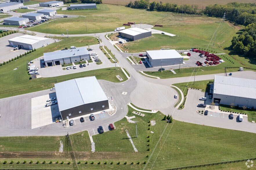 More Photos Of 311 Corporate Dr, Shelbyville Warehouse For Sale