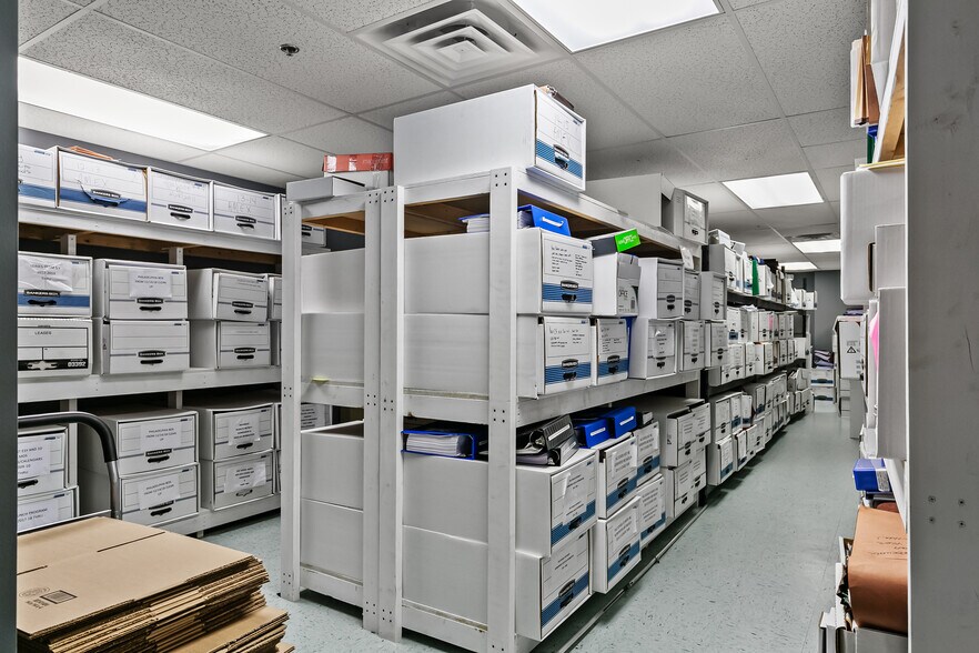 More Photos Of 10A JENNINGS Rd, Medford Medical For Sale