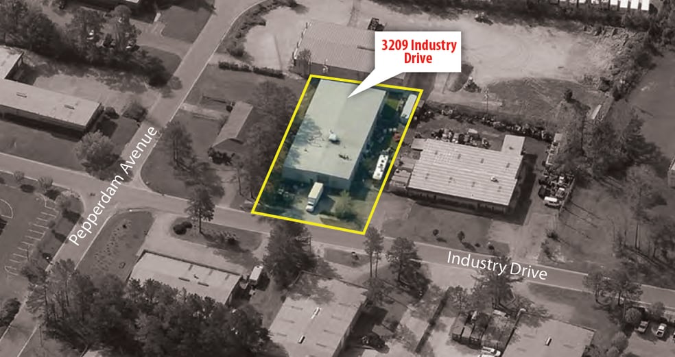 More Photos Of 3209 Industry Dr, Charleston Warehouse For Lease