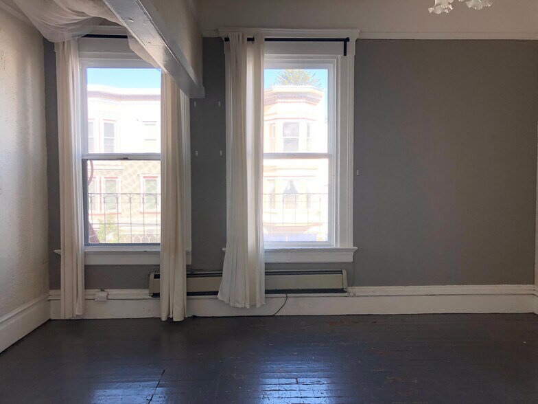 More Photos Of 1659-1665 Haight St, San Francisco Hotel For Lease