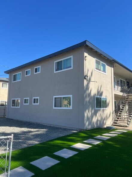 More Photos Of 1718 Crofton Ln, Escondido Multifamily For Sale