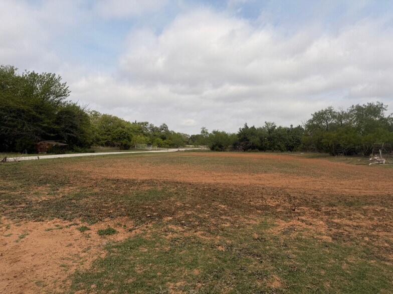 More Photos Of 2548 County Road 2690, Alvord Land For Sale