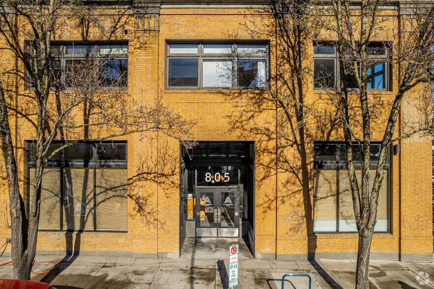 More Photos Of 555 NW Park Ave, Portland Apartments For Lease