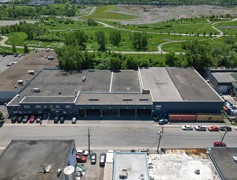 More Photos Of 8530 Av 8e, Montréal Warehouse For Lease