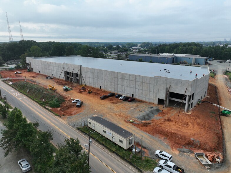 More Photos Of 4923 N Graham St, Charlotte Warehouse For Lease