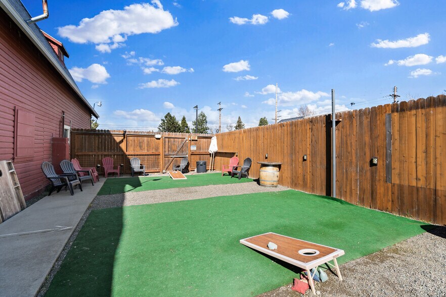 More Photos Of The Toasted Barrel, Grants Pass Restaurant For Sale