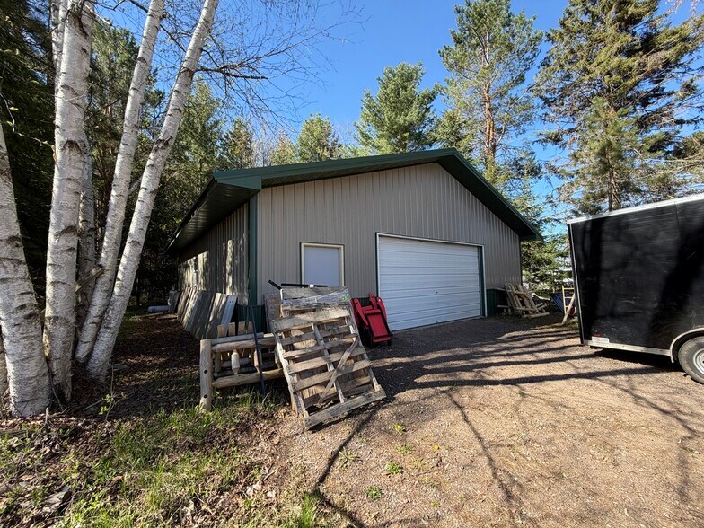 More Photos Of 5079 Hwy 51, Mercer General Retail For Sale