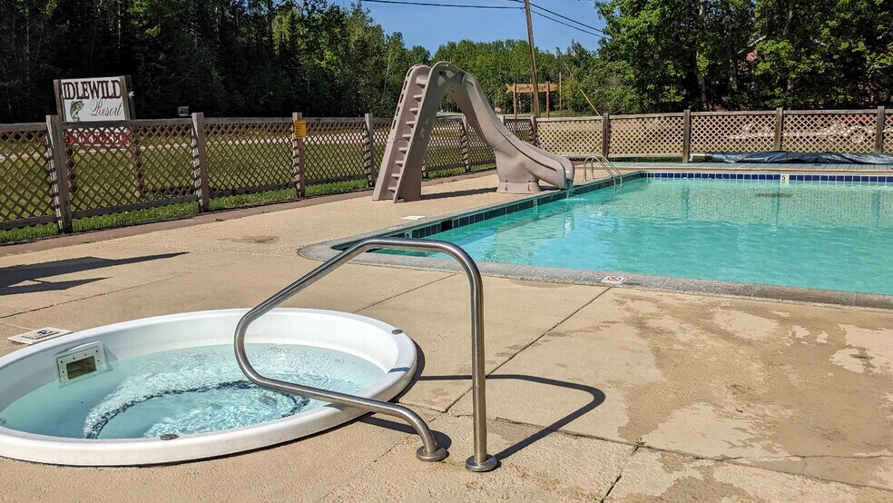 More Photos Of 10060 Gappa Rd, Kabetogama Hospitality For Sale