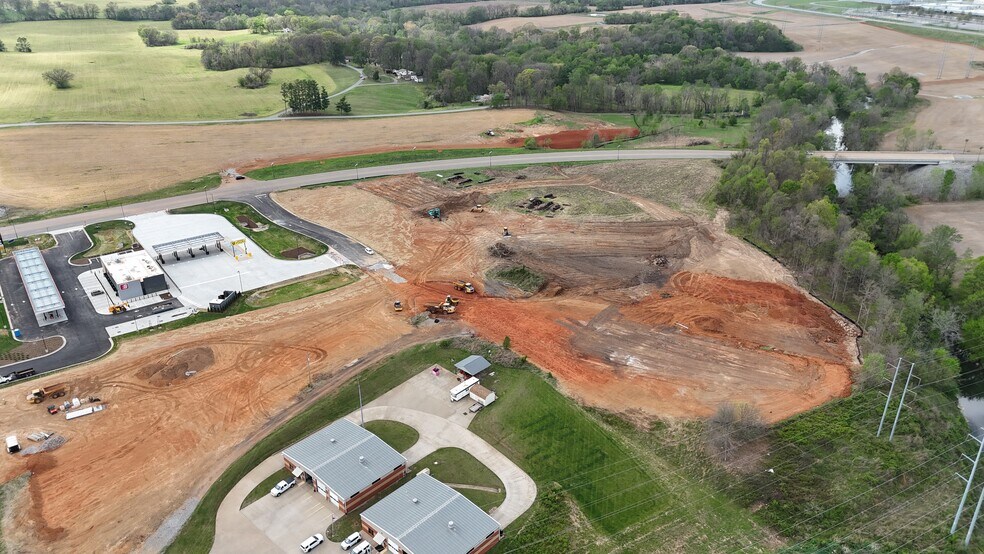 More Photos Of 3820 Guthrie Hwy, Clarksville Land For Sale