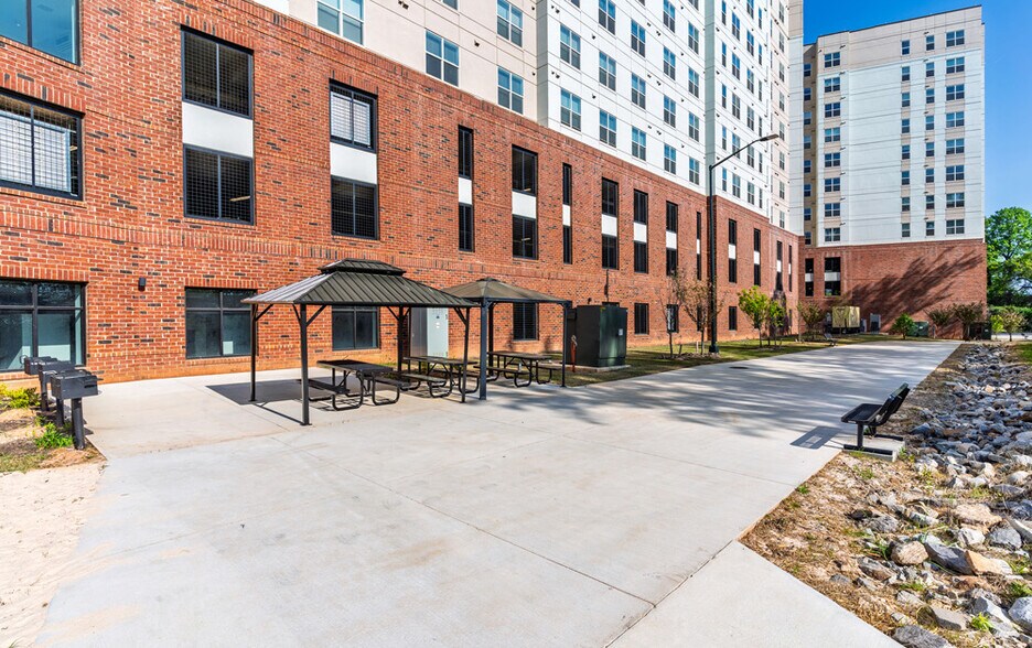 More Photos Of 1184 Hank Aaron Dr, Atlanta Apartments For Lease