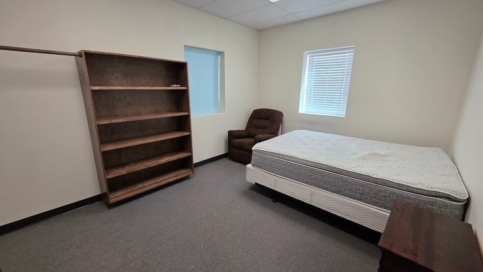 More Photos Of 8211 E County Road 62, Midland Warehouse For Sale