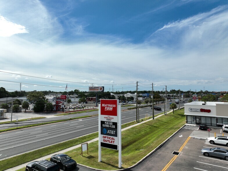 More Photos Of 8619-8637 Us Hwy 19 N, Port Richey Unknown For Lease