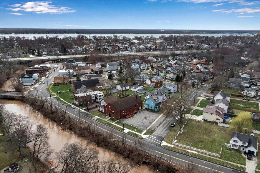 More Photos Of 646 Cayuga Dr, Niagara Falls Religious Facility For Sale