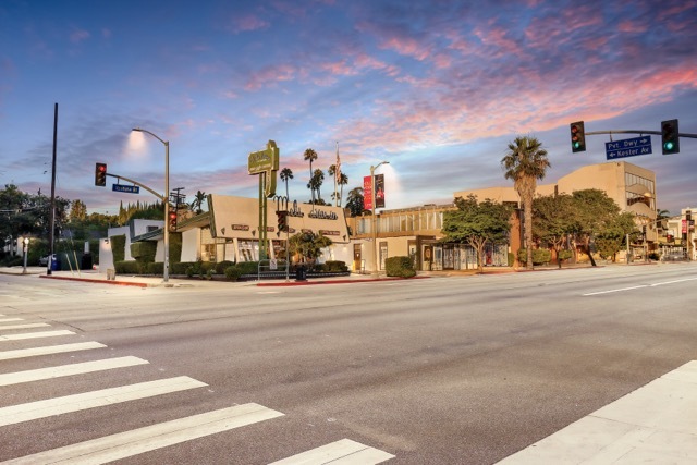 Primary Photo Of 14852 Ventura Blvd, Sherman Oaks Office For Lease