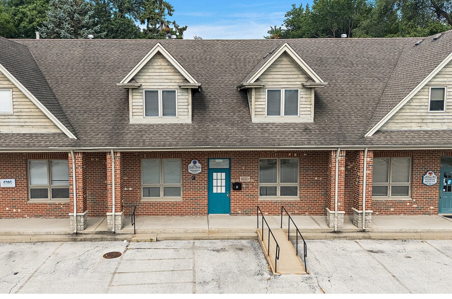 Primary Photo Of 12508 S Harlem Ave, Palos Heights Medical For Sale
