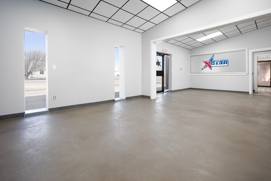 More Photos Of 2805 Broce Dr, Norman Warehouse For Sale