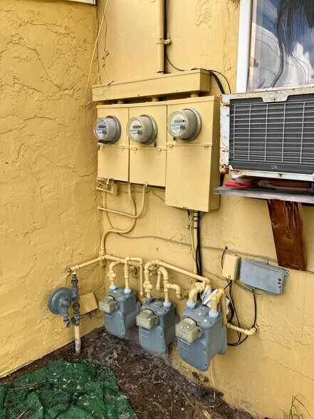 More Photos Of 3326 40th St, San Diego Apartments For Sale