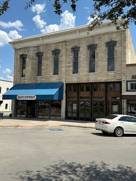 More Photos Of 101 College Ave, Weatherford Storefront Retail Office For Sale