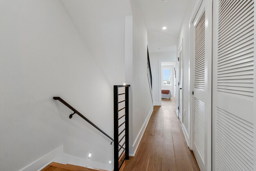 More Photos Of 1140 17th St NE, Washington Apartments For Sale