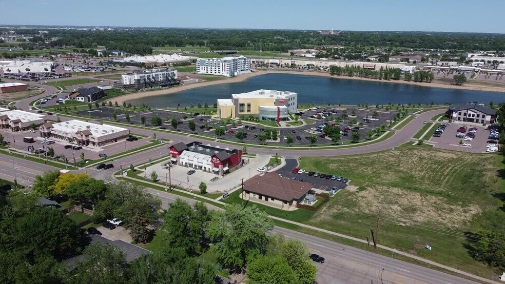 Primary Photo Of 2500 S Marion Rd, Sioux Falls Storefront Retail Office For Lease