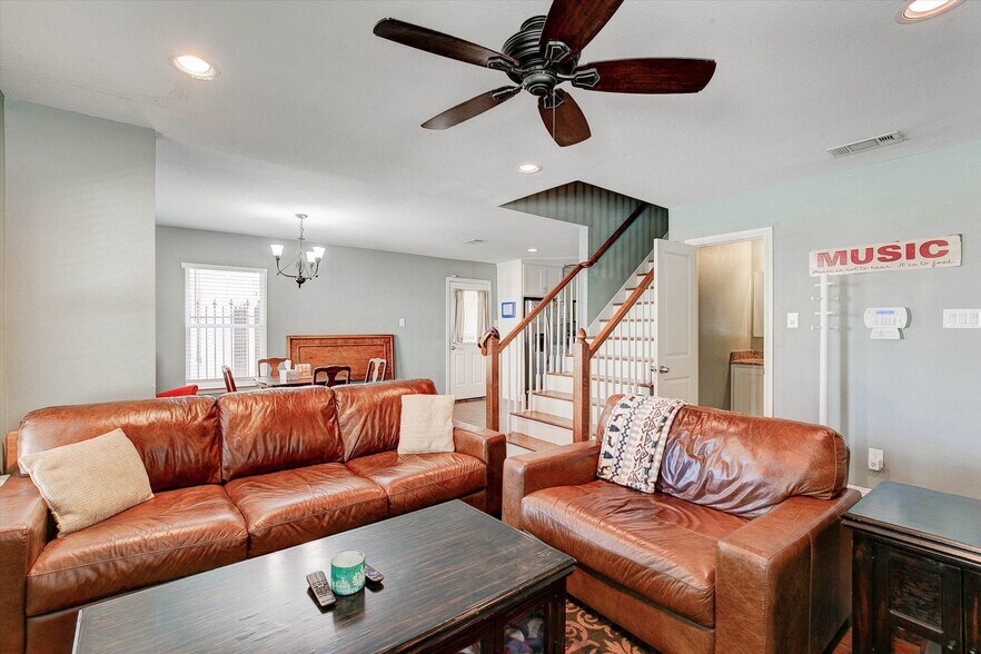 More Photos Of 3201 Forest Park Blvd, Fort Worth Apartments For Sale