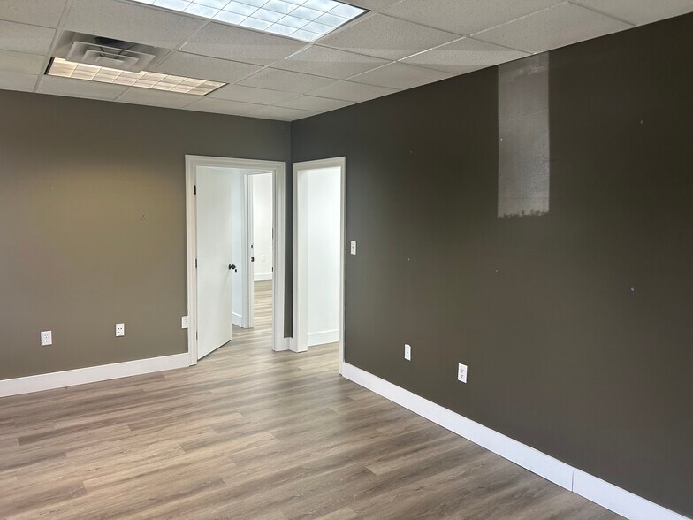 More Photos Of 9580 Madison Blvd, Madison Light Distribution For Lease