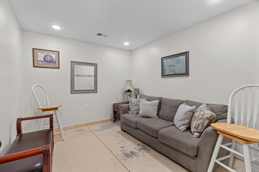 More Photos Of 2948 Holly Creek Cool Sprgs Rd, Chatsworth Specialty For Sale