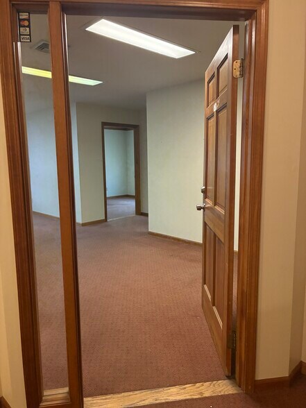More Photos Of 8860 Main St, Buffalo Office For Lease