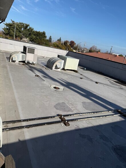 More Photos Of 1550 La Pradera Dr, Campbell Office For Sale