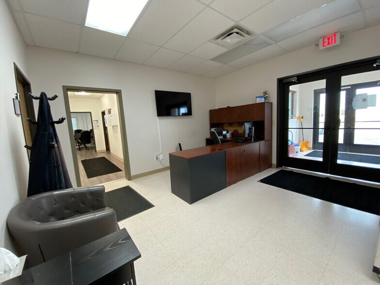 More Photos Of 14468 Commerce Park Blvd, Williston Warehouse For Sale