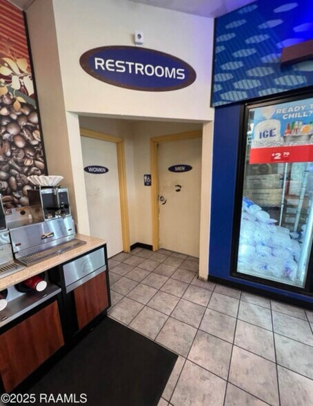 More Photos Of 28571 LA 43 Hwy, Albany Storefront For Sale
