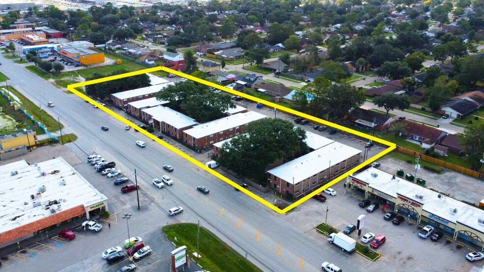 More Photos Of 3940 S Shaver St, Houston Apartments For Sale