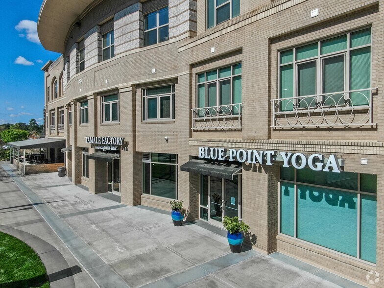 More Photos Of 2816 Erwin Rd, Durham Apartments For Lease