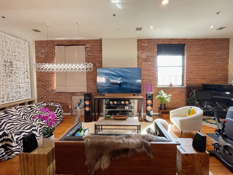 More Photos Of 9 E 18th St, Bayonne Apartments For Sale