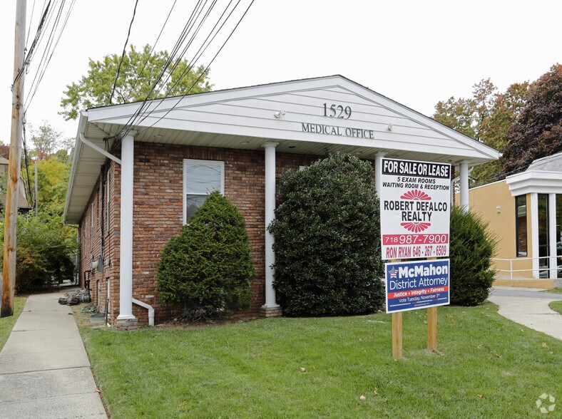 Primary Photo Of 1529 Richmond Rd, Staten Island Office For Sale