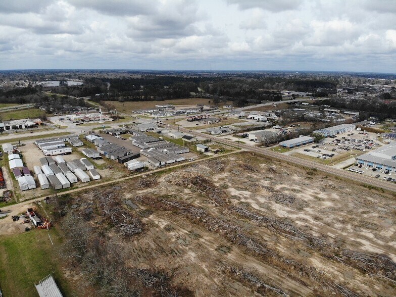 More Photos Of W Club Deluxe Road, Hammond Land For Sale