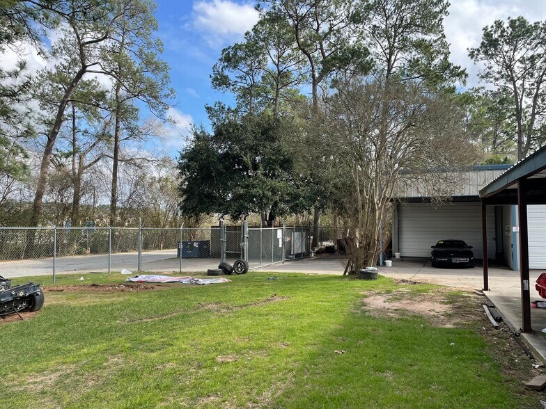 More Photos Of 2211 Louetta Rd, Spring Industrial For Sale