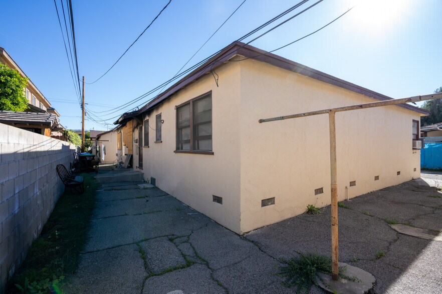 More Photos Of 215 N Alhambra Ave, Monterey Park Apartments For Sale