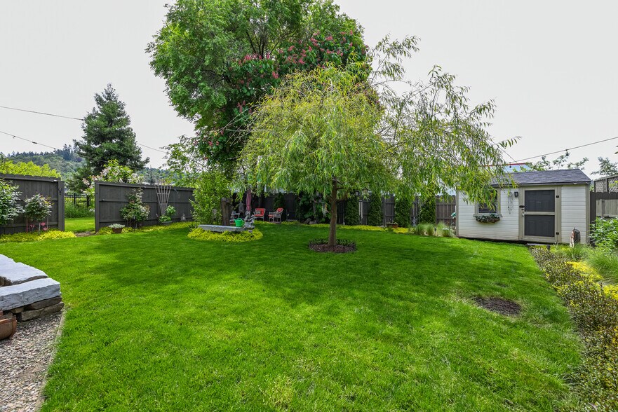 More Photos Of 236 SE Stephens St, Roseburg Hospitality For Sale