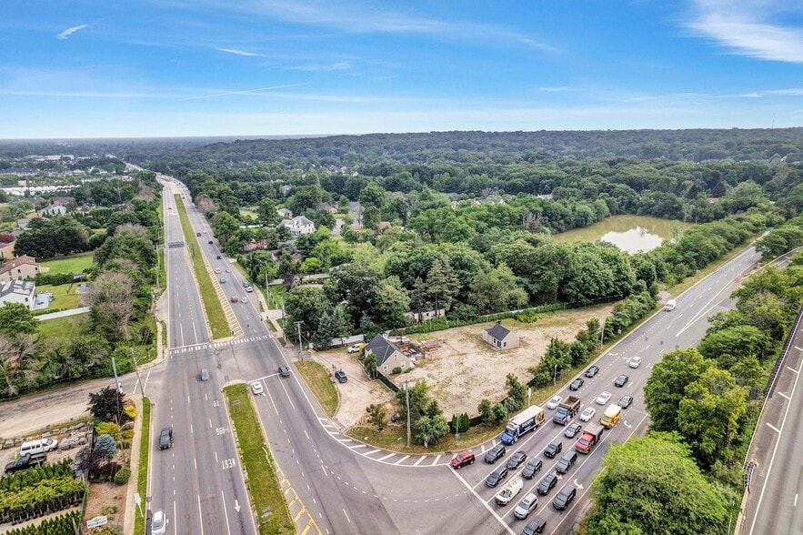 More Photos Of 557 Deer Park Rd, Dix Hills Flex For Sale