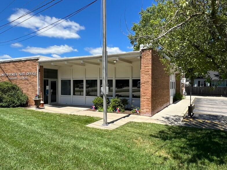 Primary Photo Of 604 Rollins Rd, Ingleside Post Office For Sale