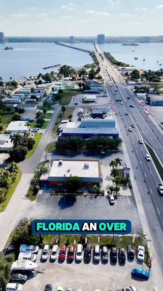 Primary Photo Of 1130 N Tamiami Trl, North Fort Myers Restaurant For Sale